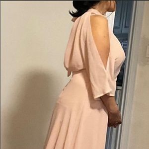 Lulus dress cold cut shoulder maxi halter dress